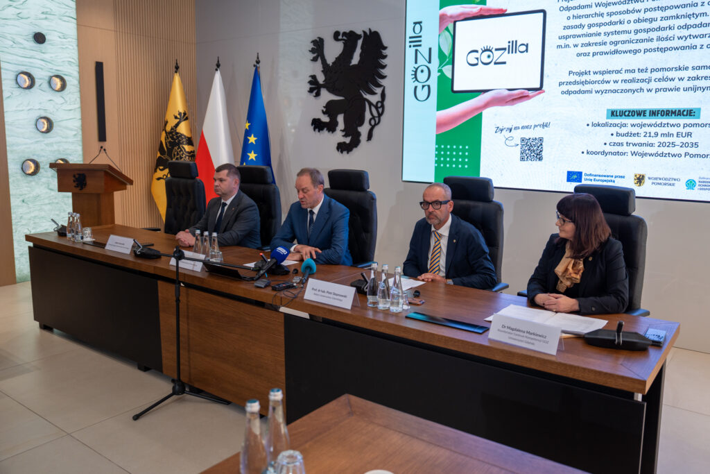 Konferencja prasowa w Urzędzie Marszałkowskim - rusza rekrutacja na studia podyplomowe dla samorządów